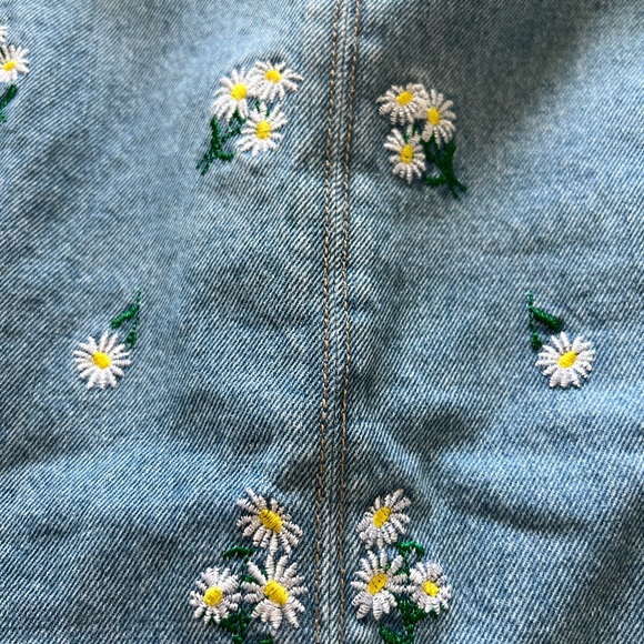 Jeans skirt with chamomile print size 4 - Picture 3 of 5